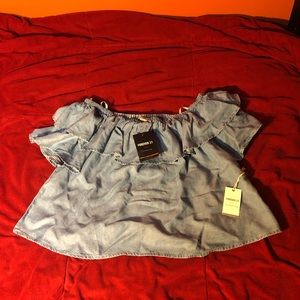 🔴 Forever 21 Cropped Blouse